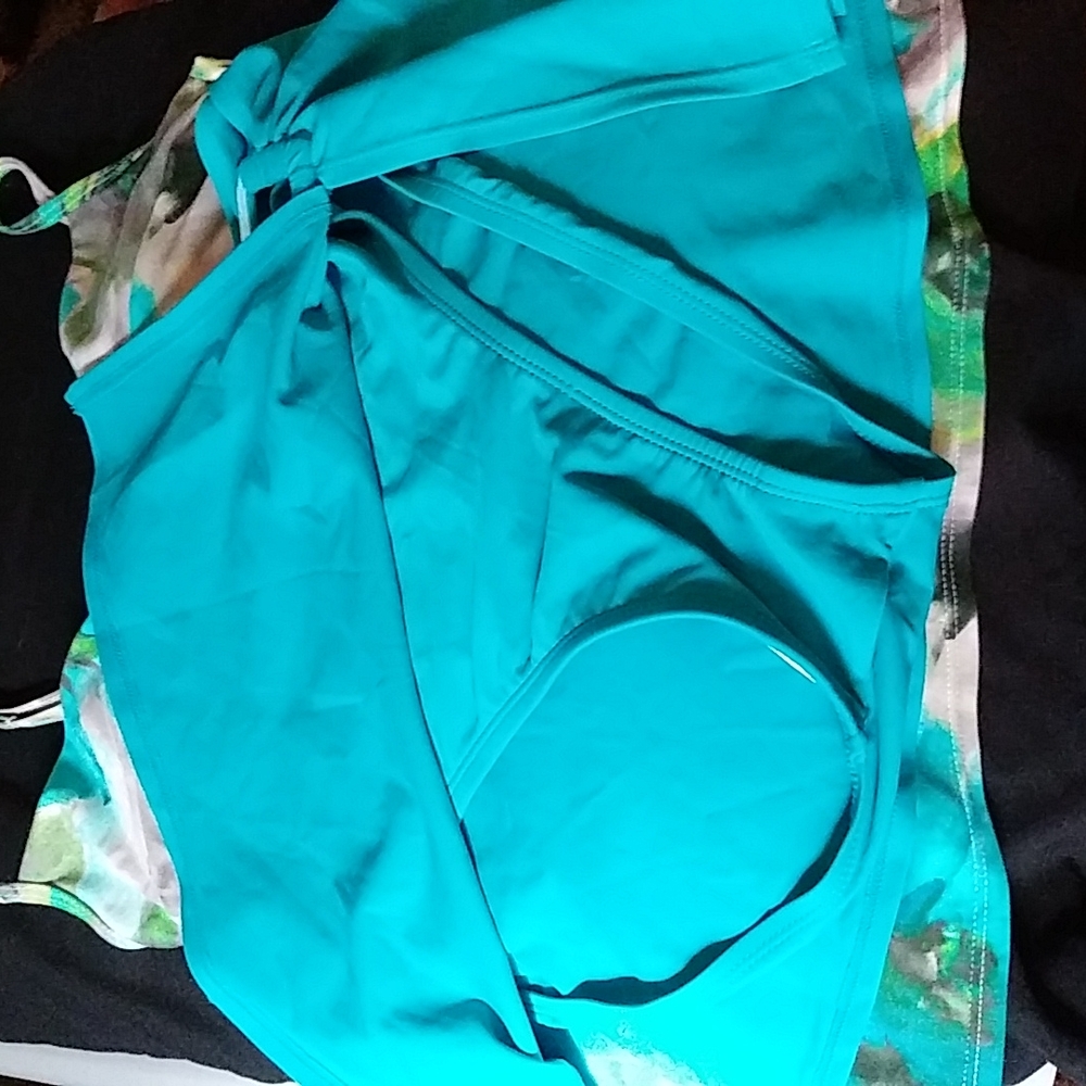 Tankini set - Picture 4 of 4